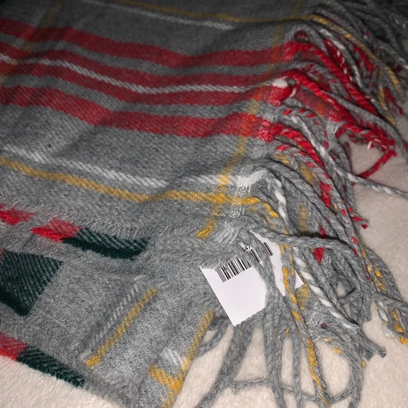 Scarf - Picture 3 of 4